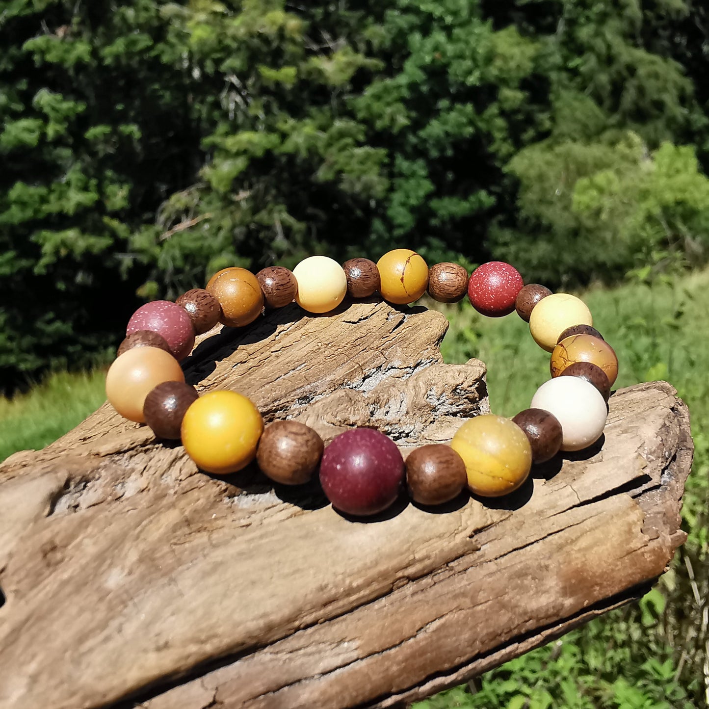 Heilstein Armband LEBENDIGKEIT Mookait matt mit grauem Holz 8mm Kugeln
