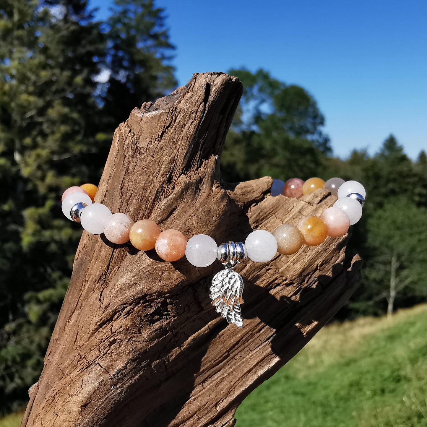 Heilstein Armband BEWUSST SEIN Mondstein Engelsflügel 6mm Kugeln