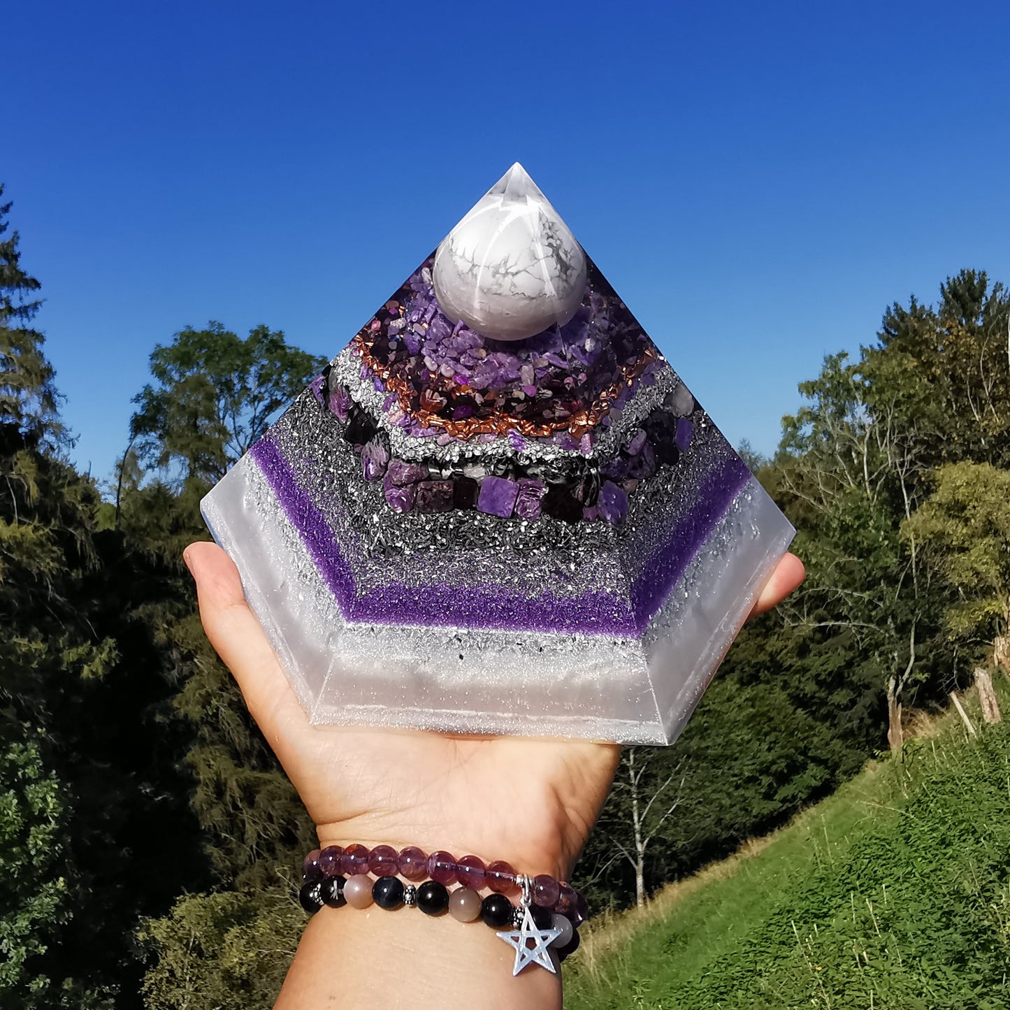 Orgone Hexagonal Pyramide GELASSENHEIT 18.5cm