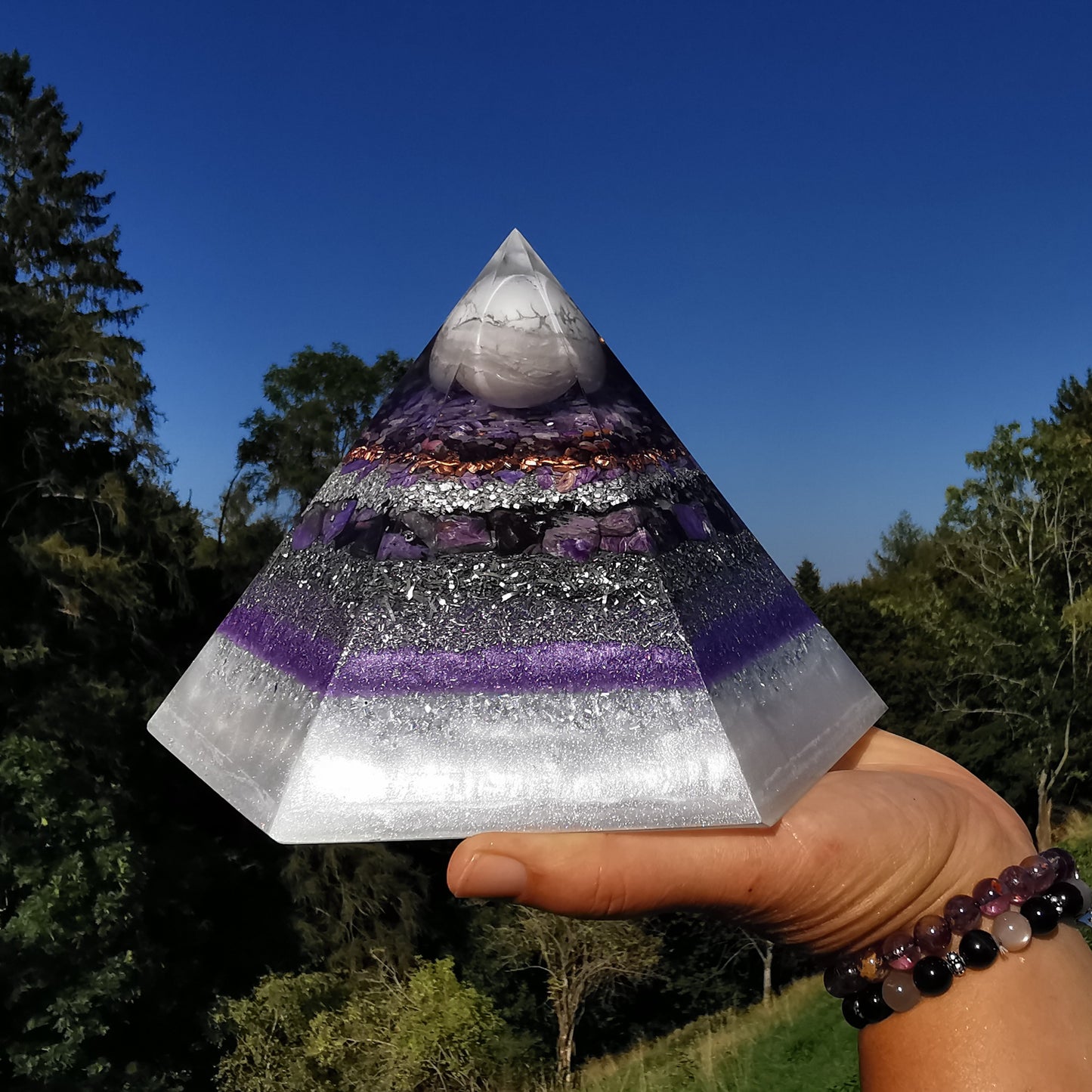Orgone Hexagonal Pyramide GELASSENHEIT 18.5cm