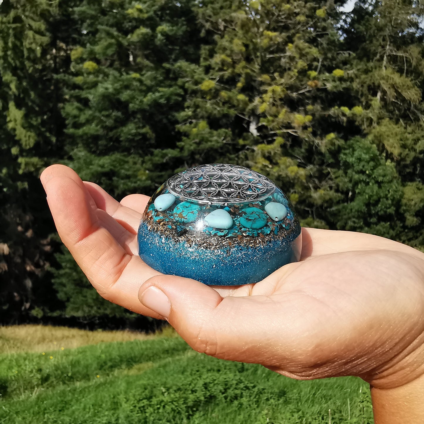 Orgone Hemisphäre EMOTIONALE HEILUNG mit TÜRKIS, MAGNESIT & CHRYSOKOLL 7cm