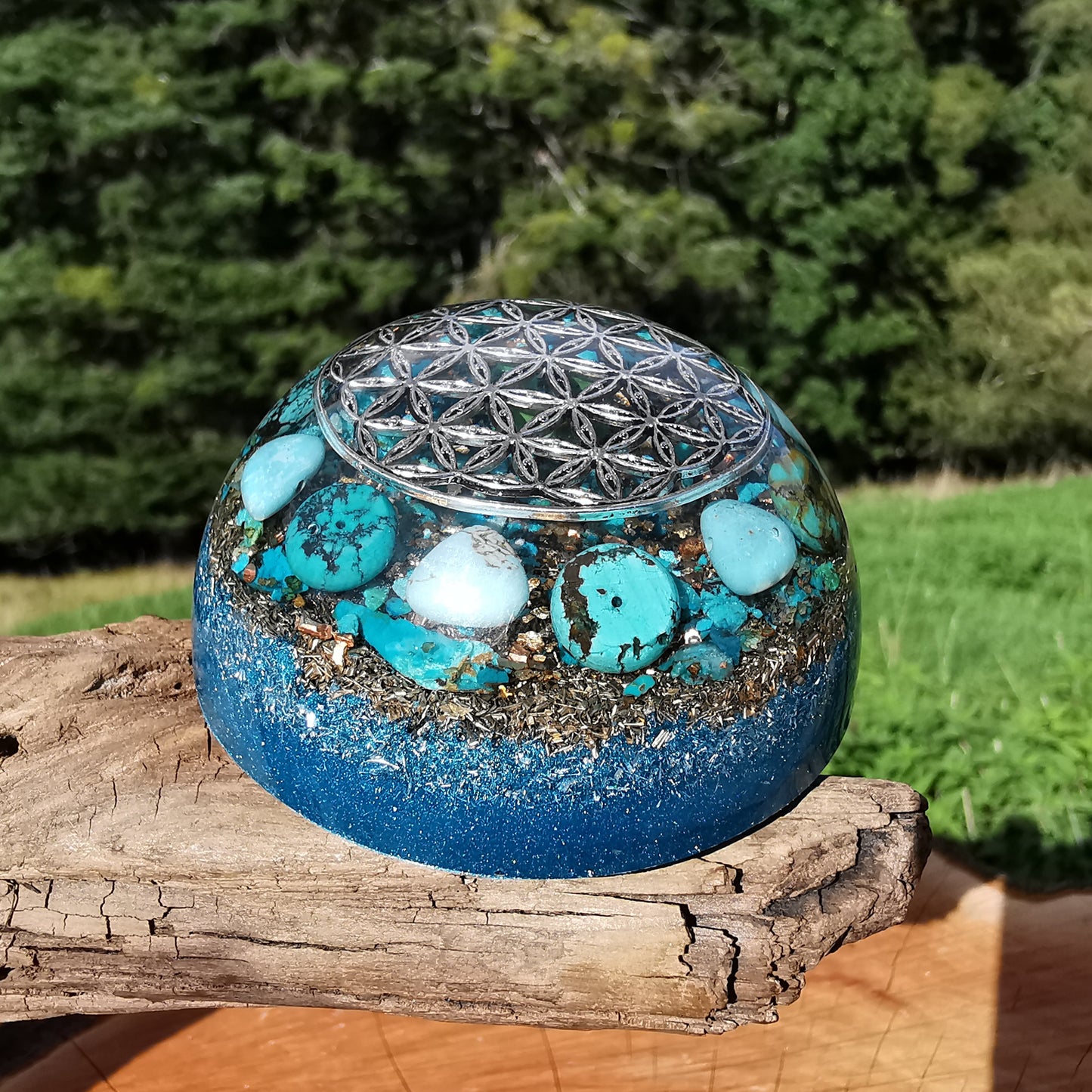 Orgone Hemisphäre EMOTIONALE HEILUNG mit TÜRKIS, MAGNESIT & CHRYSOKOLL 7cm