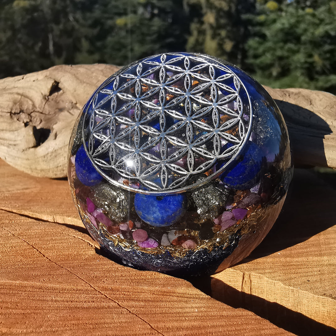 Hemisphäre WAHRHEIT, LICHTVERANKERUNG & ABGRENZUNG mit LAPISLAZULI PYRIT SUGILITH  7cm