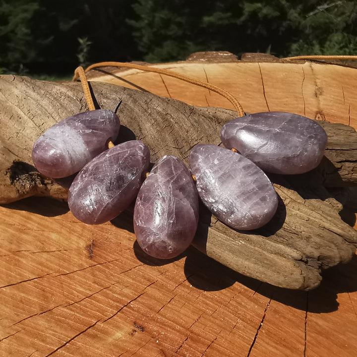 Anhydrit (violette!) Anhänger Trommelstein gebohrt Unikate zur individuellen Auswahl