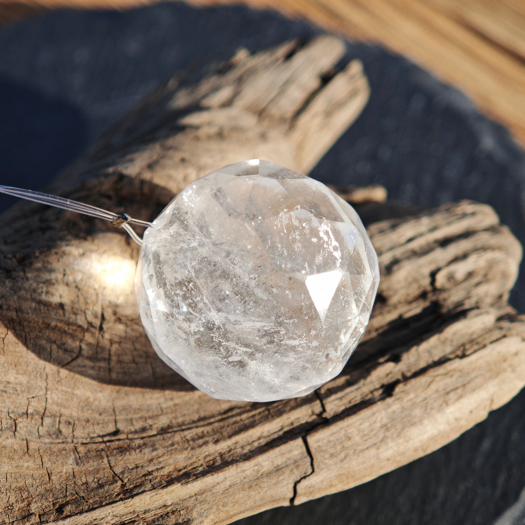 Lichtkristall Kugel (facettierter Bergkristall) 28mm fürs Fenster