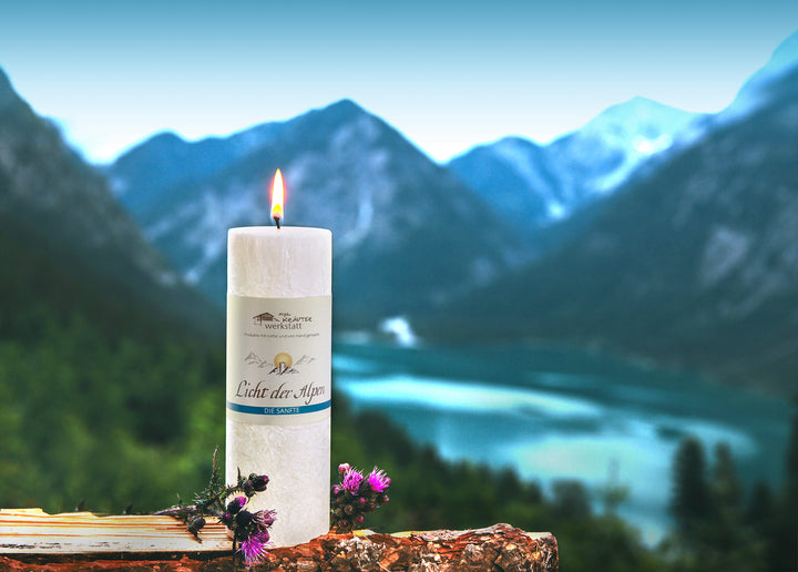 Die Sanfte - Licht der Alpen - Allgäuer Heilkräuter Duftkerze