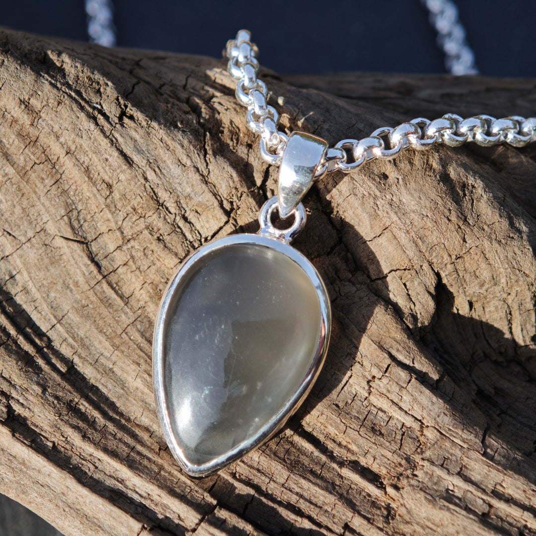 Mondstein grau Tropfen einmalige Extraqualität gefasst in Silber 925