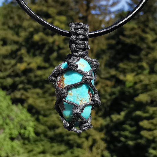 Drilled Amazonite pendant incl. Leather cord (1)