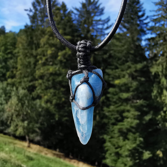 Drilled Amazonite pendant incl. Leather cord (1)