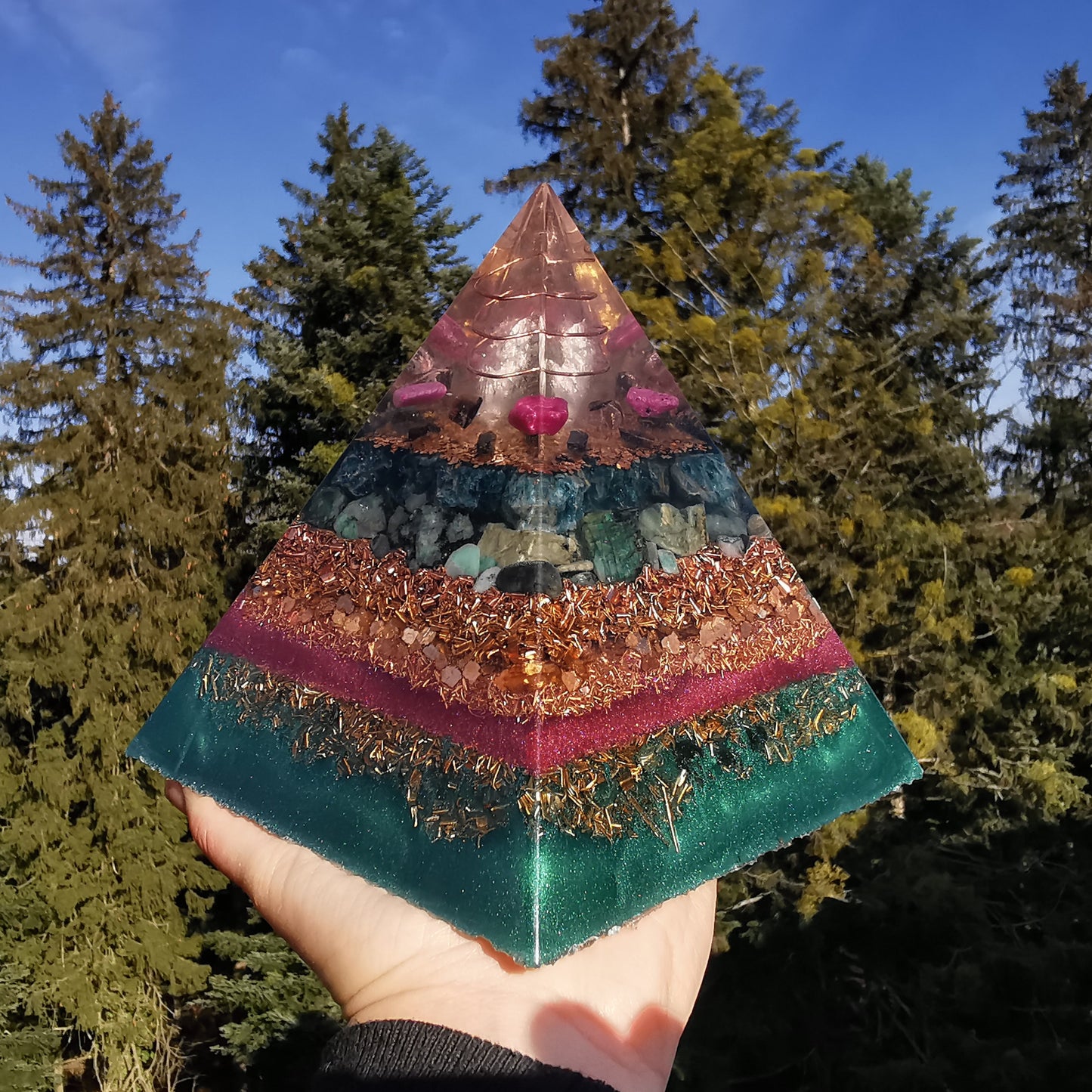Orgone Pyramide UNIVERSELLE LIEBE 15cm