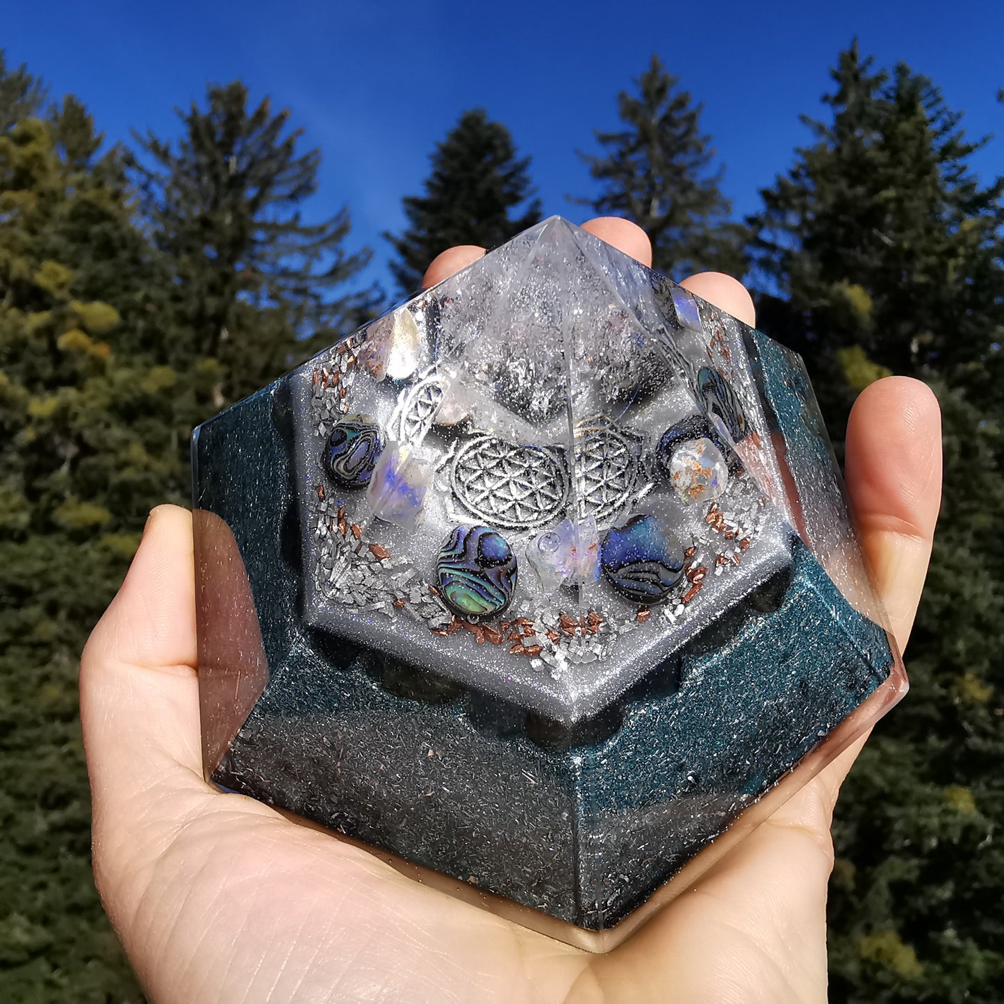 Orgone Hexagonal Pyramid REFLECTION & TRUTH