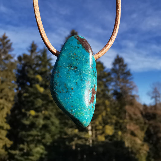 Chrysocolla drilled with leather cord (6)