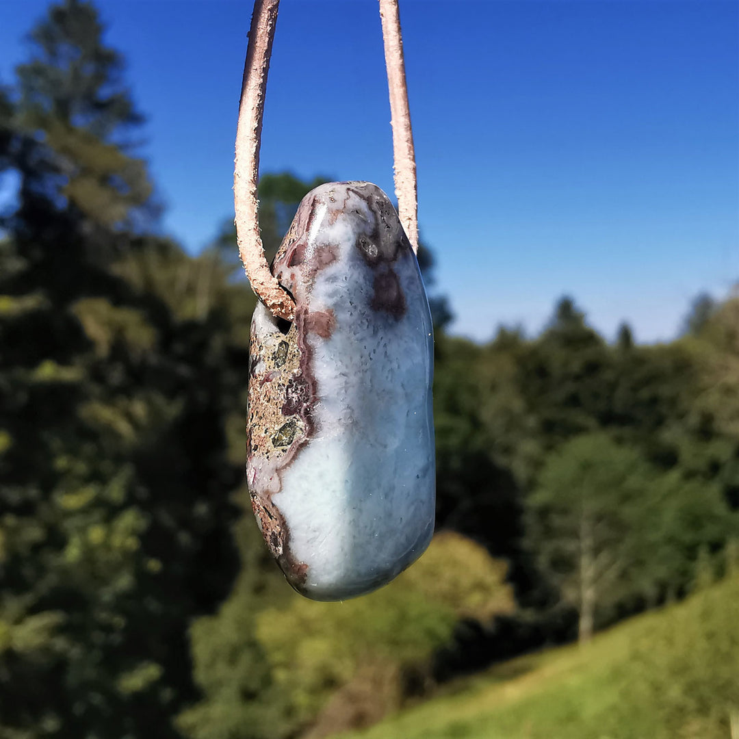 Larimar Trommelstein gebohrt (6)